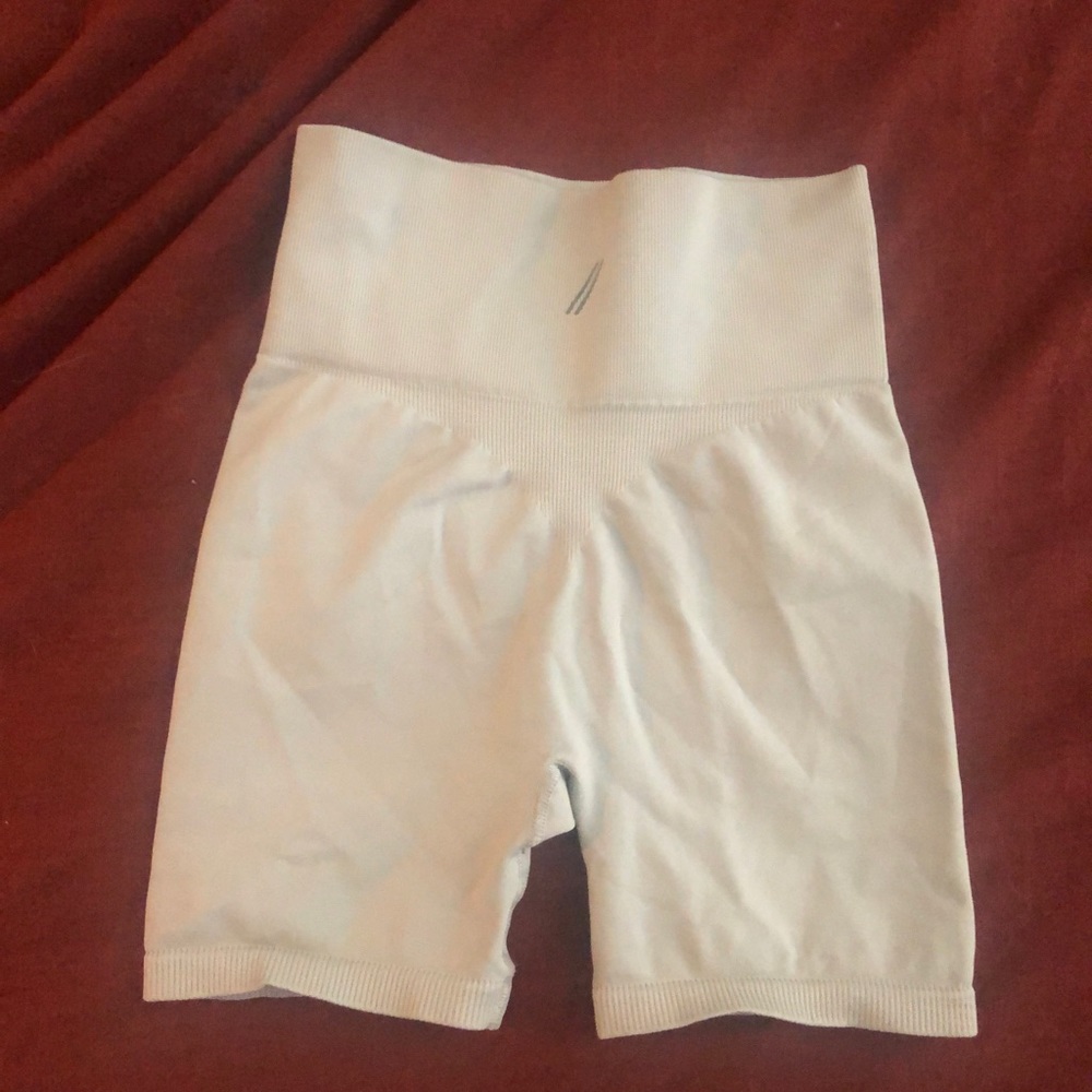 Tala Hosta Shorts